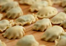 C'est Bon Cooking Gourmet Food Tours - Little Italy